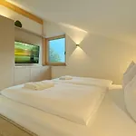 Mit Sauna I Balkon Und Bergblick リーデン
