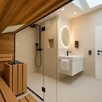 Mit Sauna I Balkon Und Bergblick アパート *